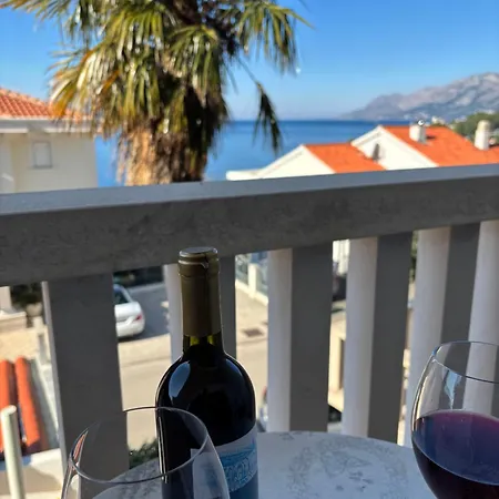 Toni With Sea View And Balcony In * Brela